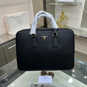 Prada Handbags 370